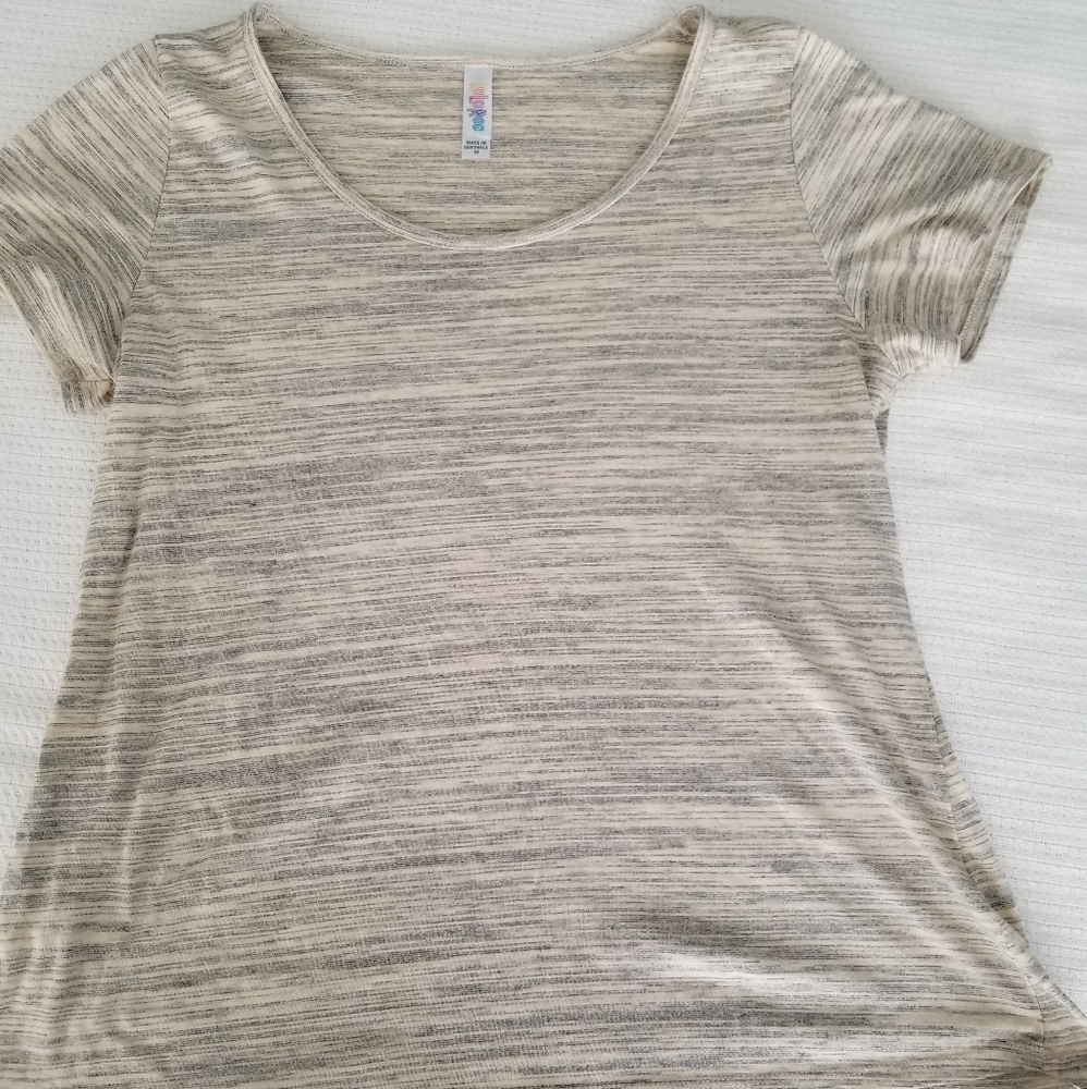 Lularoe Classic Tee Heathered Ivory Gray Med